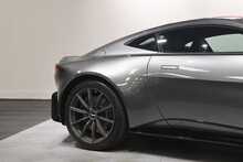 Aston Martin Vantage V8