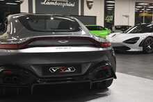 Aston Martin Vantage V8