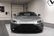 Aston Martin Vantage V8
