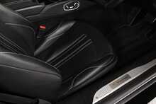 Aston Martin Vantage V8