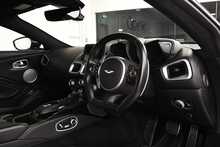 Aston Martin Vantage V8