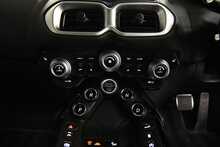 Aston Martin Vantage V8