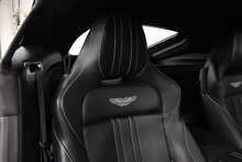 Aston Martin Vantage V8