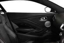 Aston Martin Vantage V8