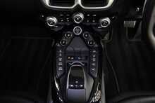 Aston Martin Vantage V8