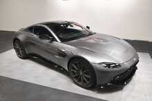 Aston Martin Vantage V8