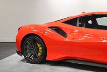 Ferrari 488 Pista T V8