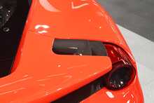 Ferrari 488 Pista T V8