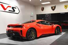 Ferrari 488 Pista T V8