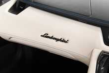 Lamborghini Aventador LP740-4 S Roadster