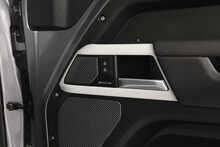 Land Rover Defender 90 D250 MHEV X-Dynamic HSE