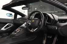 Lamborghini Aventador V12 LP 700-4