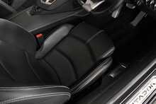 Lamborghini Aventador V12 LP 700-4