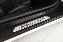 Lamborghini Aventador V12 LP 700-4