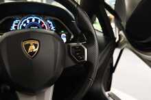 Lamborghini Aventador V12 LP 700-4