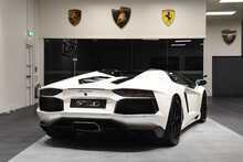 Lamborghini Aventador V12 LP 700-4