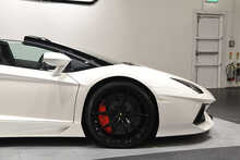 Lamborghini Aventador V12 LP 700-4