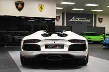 Lamborghini Aventador V12 LP 700-4