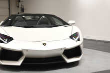 Lamborghini Aventador V12 LP 700-4