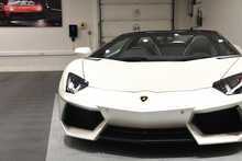 Lamborghini Aventador V12 LP 700-4