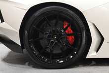Lamborghini Aventador V12 LP 700-4