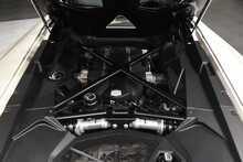 Lamborghini Aventador V12 LP 700-4