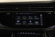 Audi RSQ8 TFSI V8 Vorsprung