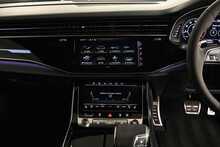 Audi RSQ8 TFSI V8 Vorsprung