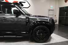 Land Rover Defender 110 D300 MHEV X-Dynamic HSE