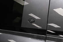 Land Rover Defender 110 D300 MHEV X-Dynamic HSE