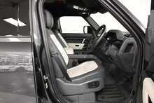 Land Rover Defender 110 D300 MHEV X-Dynamic HSE