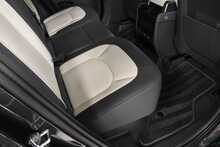 Land Rover Defender 110 D300 MHEV X-Dynamic HSE