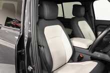 Land Rover Defender 110 D300 MHEV X-Dynamic HSE