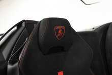 Lamborghini Huracan V10 LP 640-4 Performante