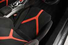 Lamborghini Huracan V10 LP 640-4 Performante