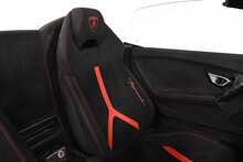 Lamborghini Huracan V10 LP 640-4 Performante