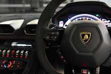 Lamborghini Huracan V10 LP 640-4 Performante