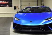 Lamborghini Huracan V10 LP 640-4 Performante