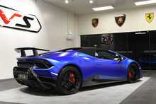 Lamborghini Huracan V10 LP 640-4 Performante