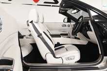 Rolls-Royce Dawn V12