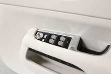 Rolls-Royce Dawn V12