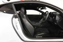 Aston Martin DBS V12 BiTurbo Superleggera