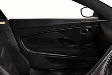 Aston Martin DBS V12 BiTurbo Superleggera