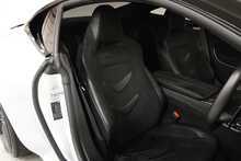 Aston Martin DBS V12 BiTurbo Superleggera