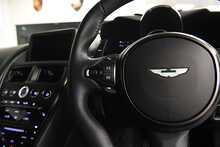 Aston Martin DBS V12 BiTurbo Superleggera