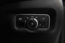 Aston Martin DBS V12 BiTurbo Superleggera