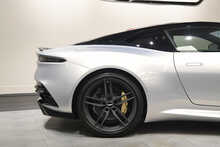 Aston Martin DBS V12 BiTurbo Superleggera