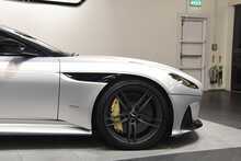 Aston Martin DBS V12 BiTurbo Superleggera