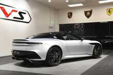 Aston Martin DBS V12 BiTurbo Superleggera