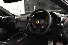 Ferrari GTC4Lusso T V8